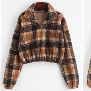 zip up cropped sweater